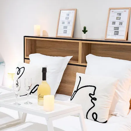 Food And Chill - Deux Appartements Hypercentre - 1 Theme Cinema - By Primo C0Nciergerie Tournus Exterior photo